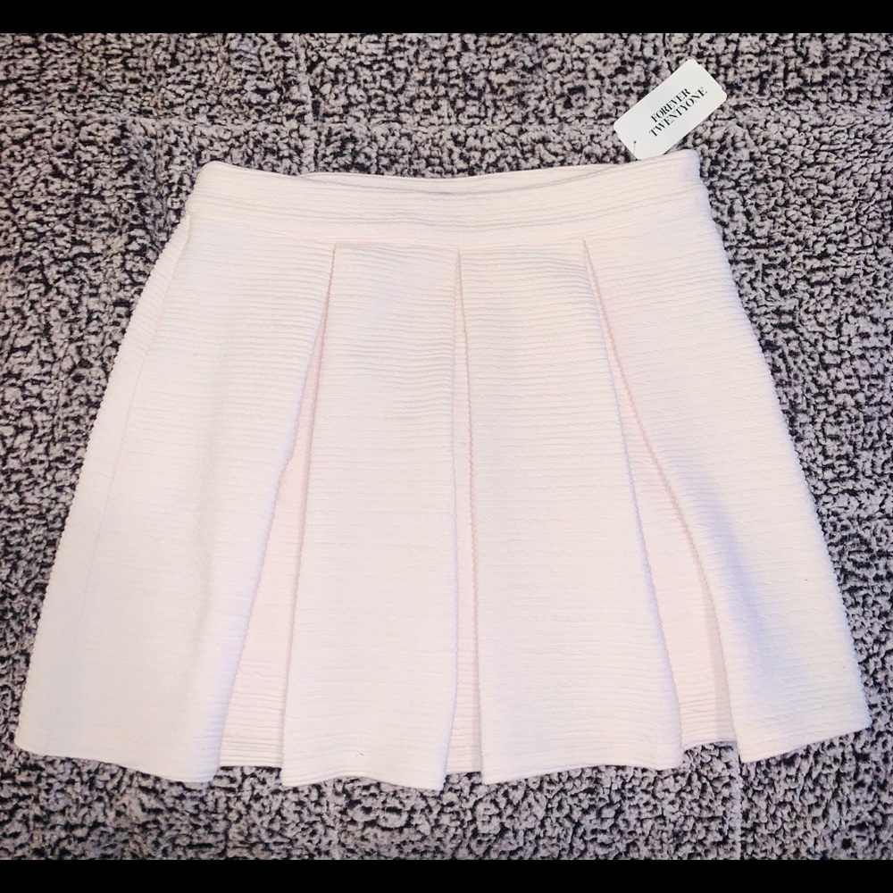Forever 21 cream pleated skirt